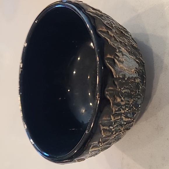 Unique Black/Gold Texturized Pottery Bowl - Picture 2 of 5